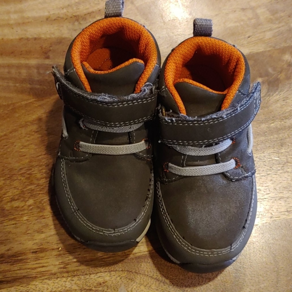 Surpize Boots size 6